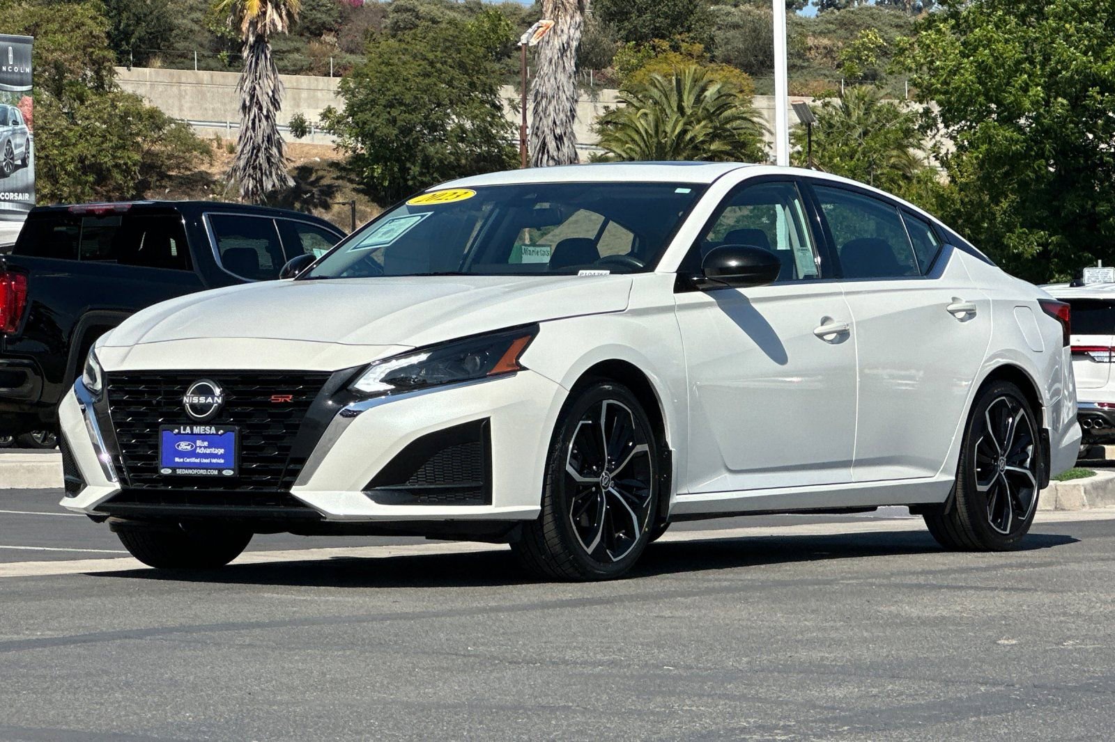 Used 2023 Nissan Altima 2.5 SR w/ SR Premium Package FWD image 7