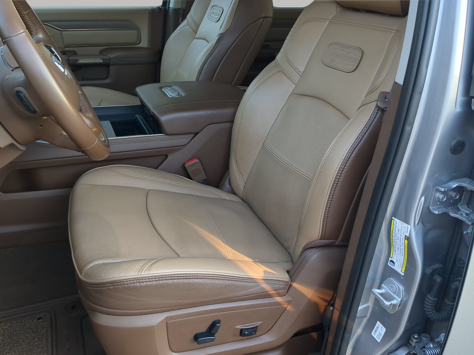 Used 2024 RAM 2500 Longhorn AWD/4WD image 57