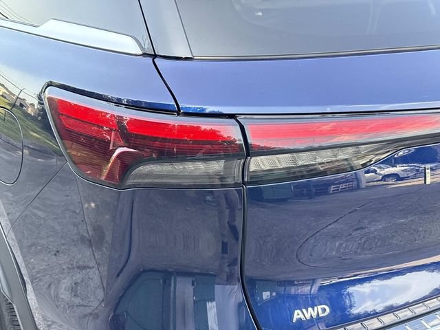 Used 2022 INFINITI QX60 Sensory w/ Vision Package AWD/4WD image 11
