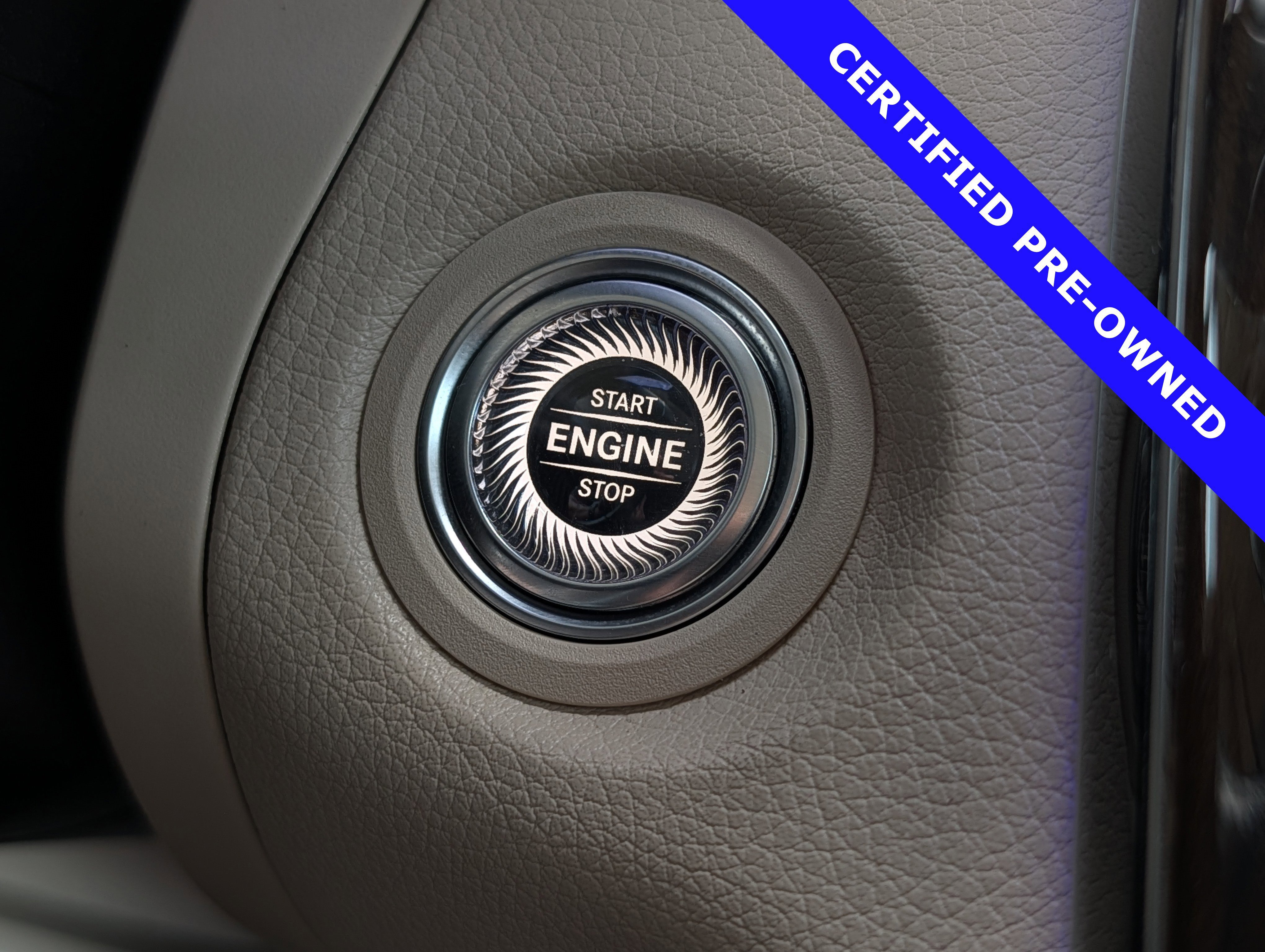 Used 2022 Mercedes-Benz GLC 300 image 32