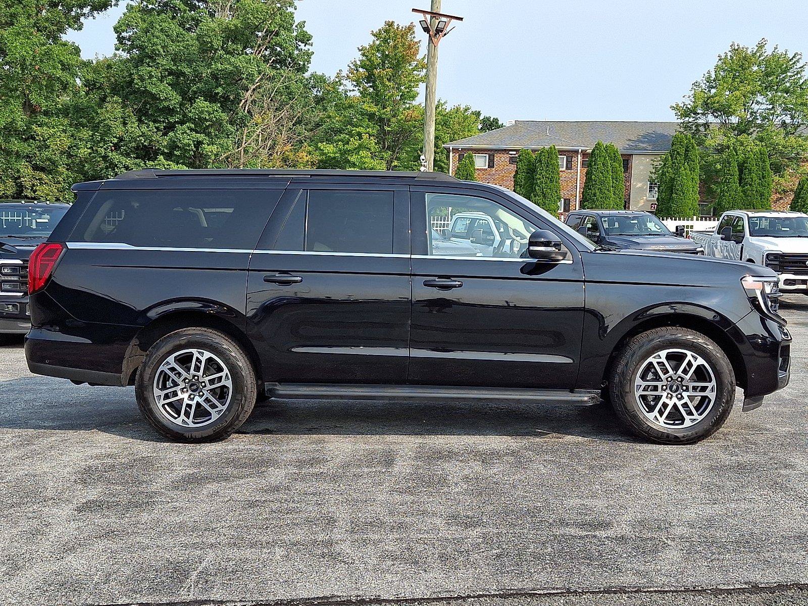 Certified 2025 Ford Expedition Max Active AWD/4WD image 7