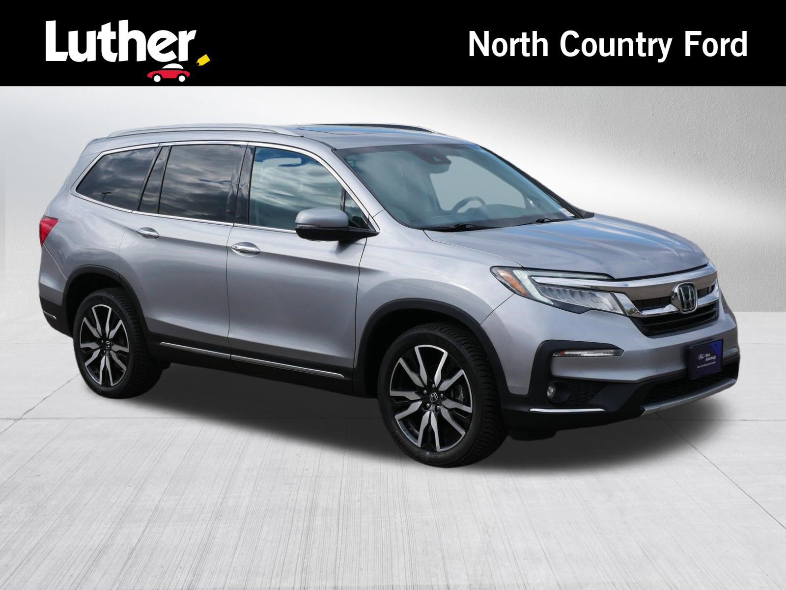 Used 2020 Honda Pilot Touring image 1
