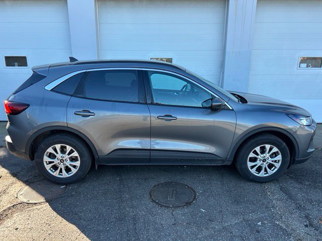 Certified 2023 Ford Escape Active w/ Tech Pack #2 AWD/4WD image 6