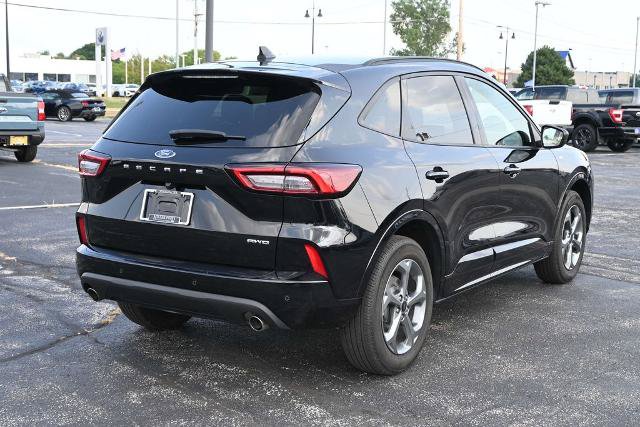 Certified 2024 Ford Escape ST-Line w/ Tech Pack #1 AWD/4WD image 9
