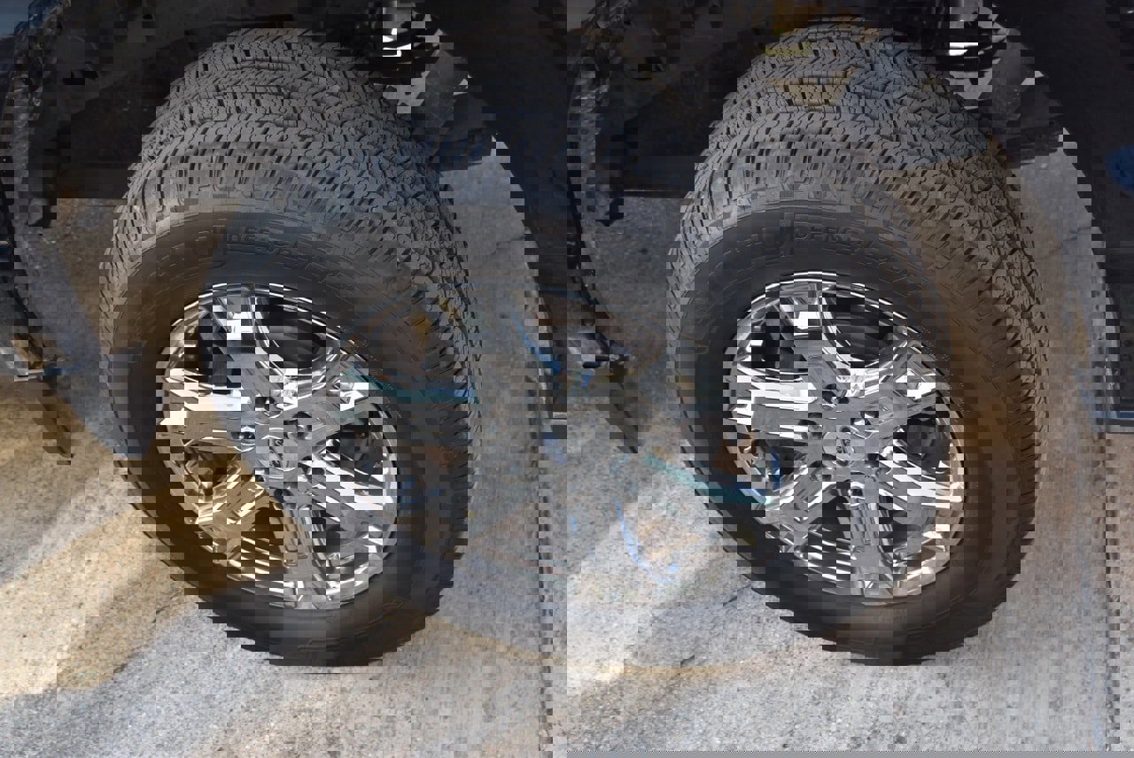 Certified 2021 Ford F150 XLT w/ Equipment Group 302A High image 10