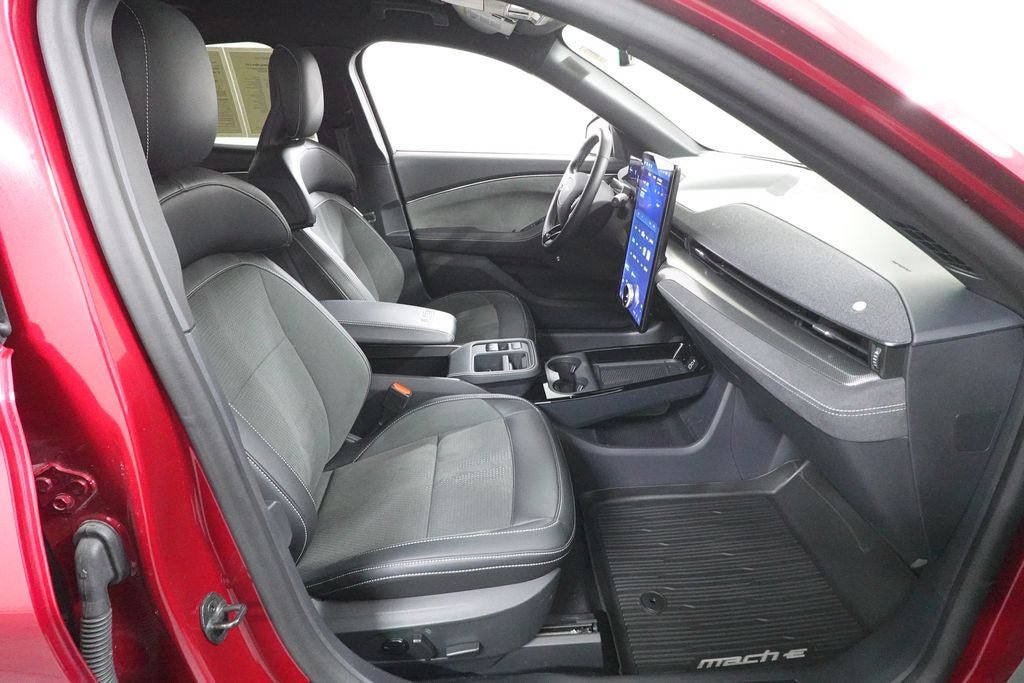 Certified 2025 Ford Mustang Mach-E GT AWD/4WD image 34