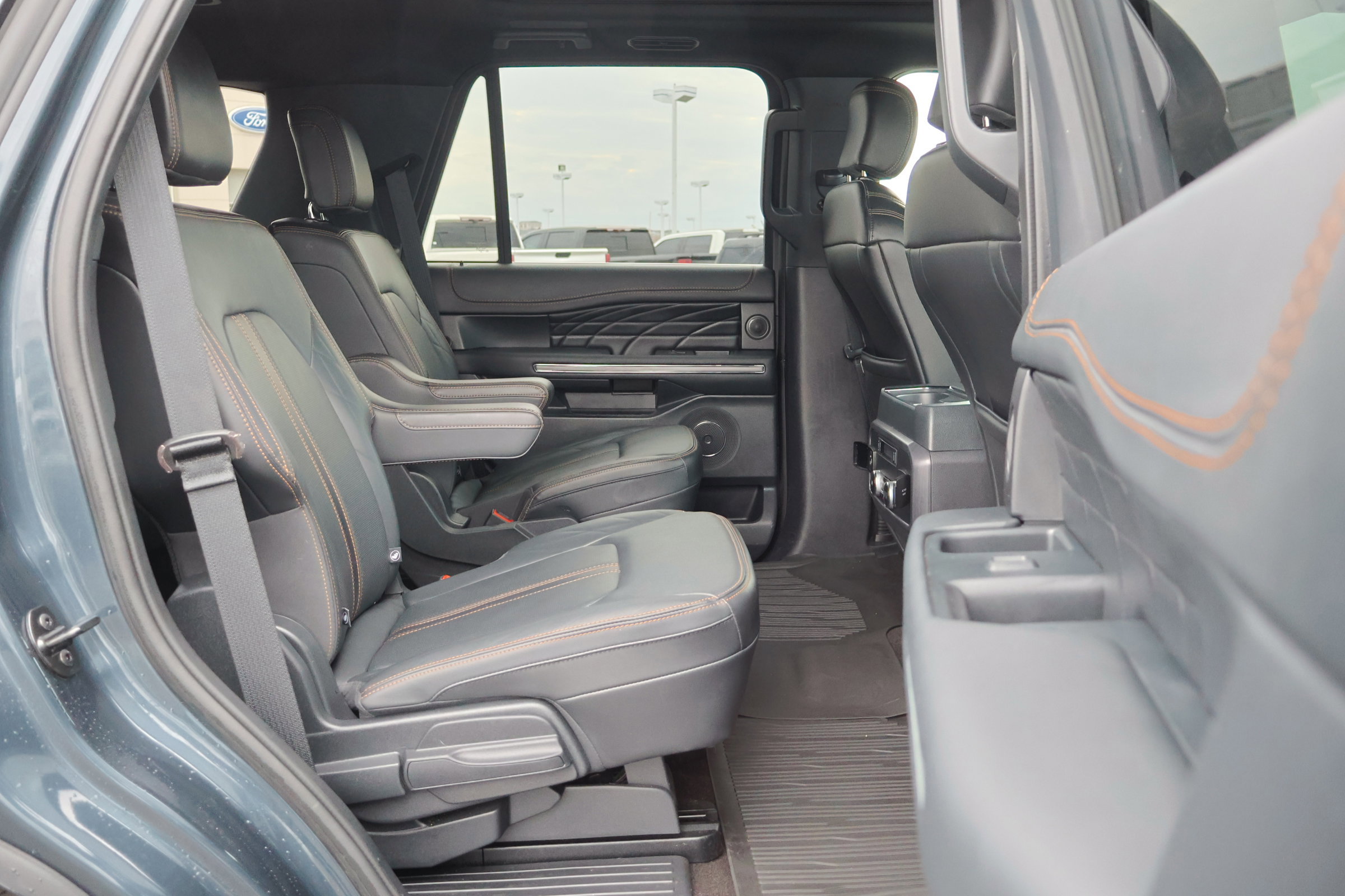 Certified 2023 Ford Expedition Platinum image 34