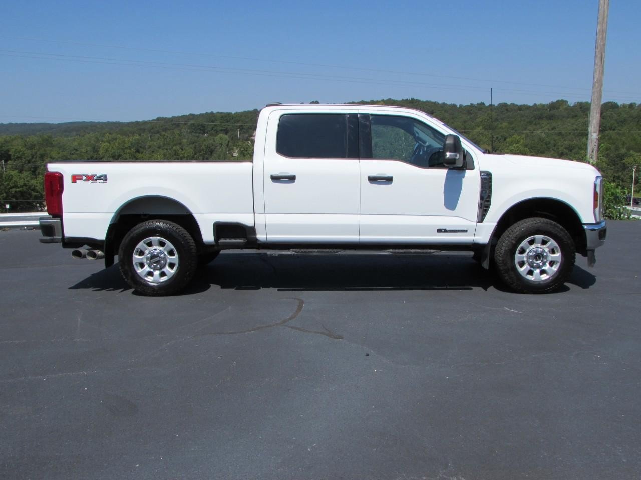 Certified 2024 Ford F250 XLT w/ FX4 Off-Road Package AWD/4WD image 8