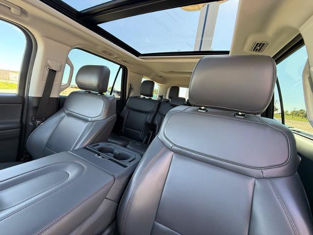 Certified 2025 Ford Expedition Active AWD/4WD image 14