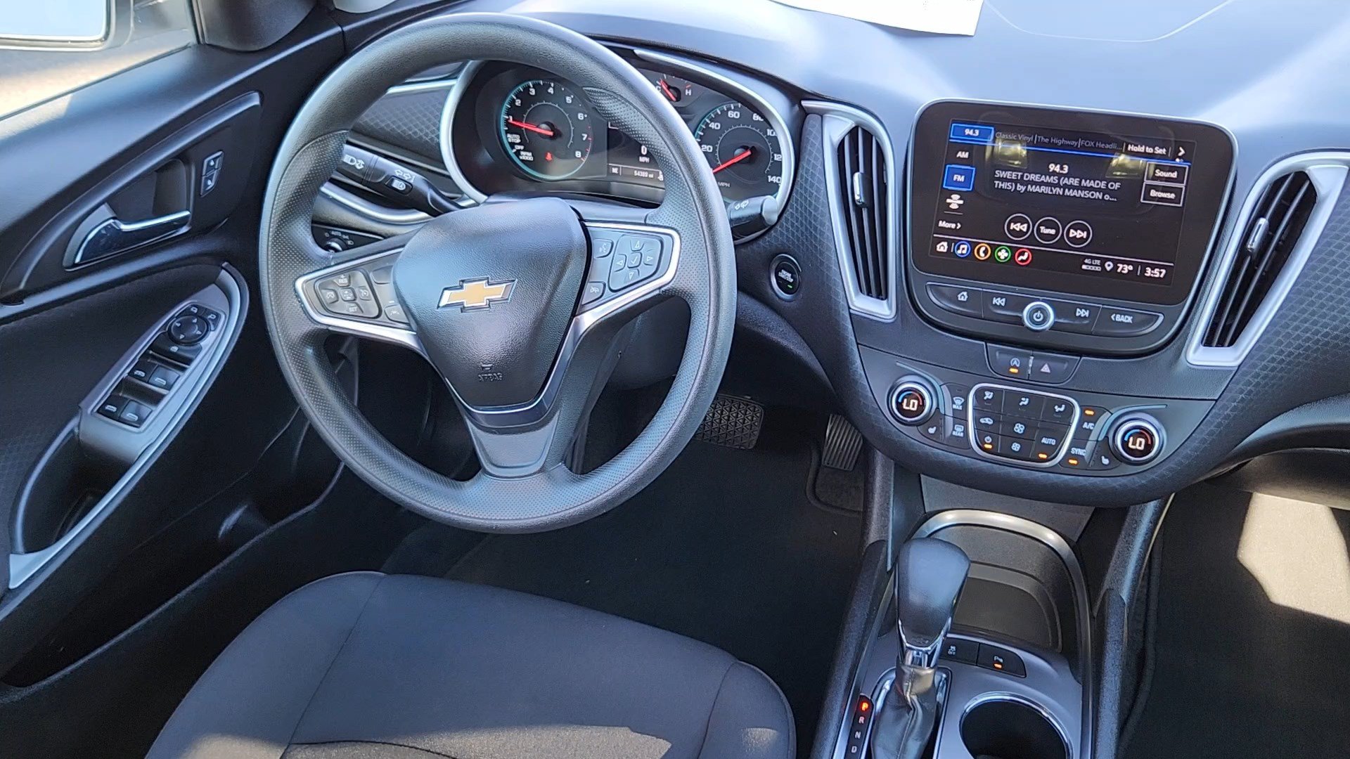 Used 2025 Chevrolet Malibu LT FWD image 5