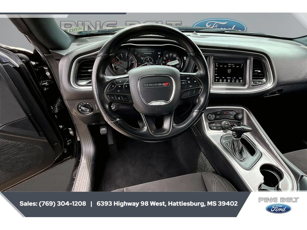 Used 2020 Dodge Challenger SXT w/ Blacktop Package RWD image 5
