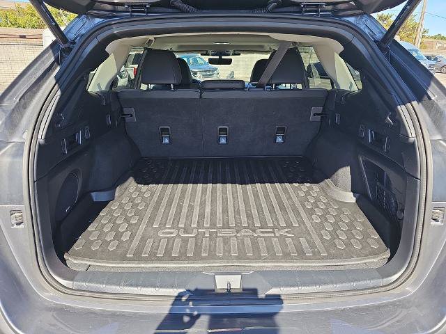 Used 2025 Subaru Outback Onyx Edition AWD/4WD image 12