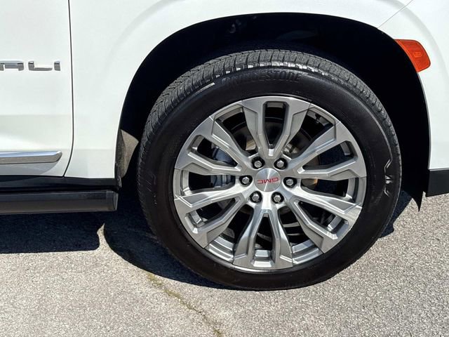 Used 2022 GMC Yukon Denali AWD/4WD image 9