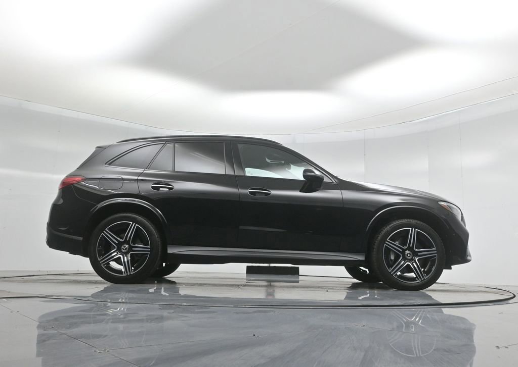 Used 2023 Mercedes-Benz GLC 300 image 10