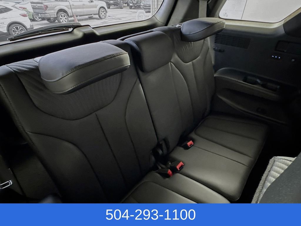 Used 2023 Hyundai Palisade Calligraphy image 29