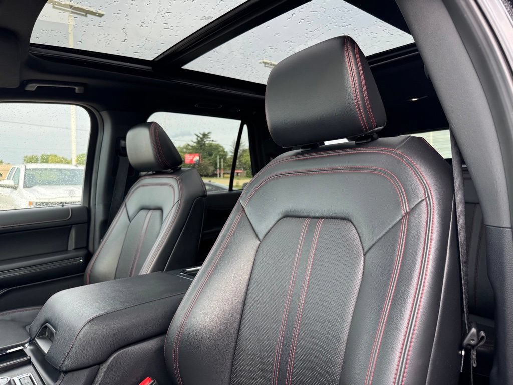 Certified 2024 Ford Expedition Limited AWD/4WD image 7