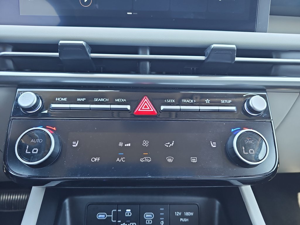 Used 2025 Hyundai Tucson SEL FWD image 22