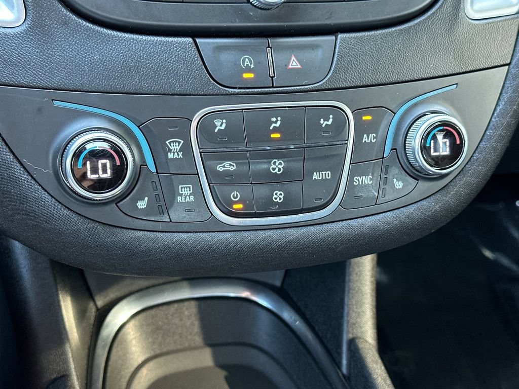 Used 2024 Chevrolet Malibu LT FWD image 18