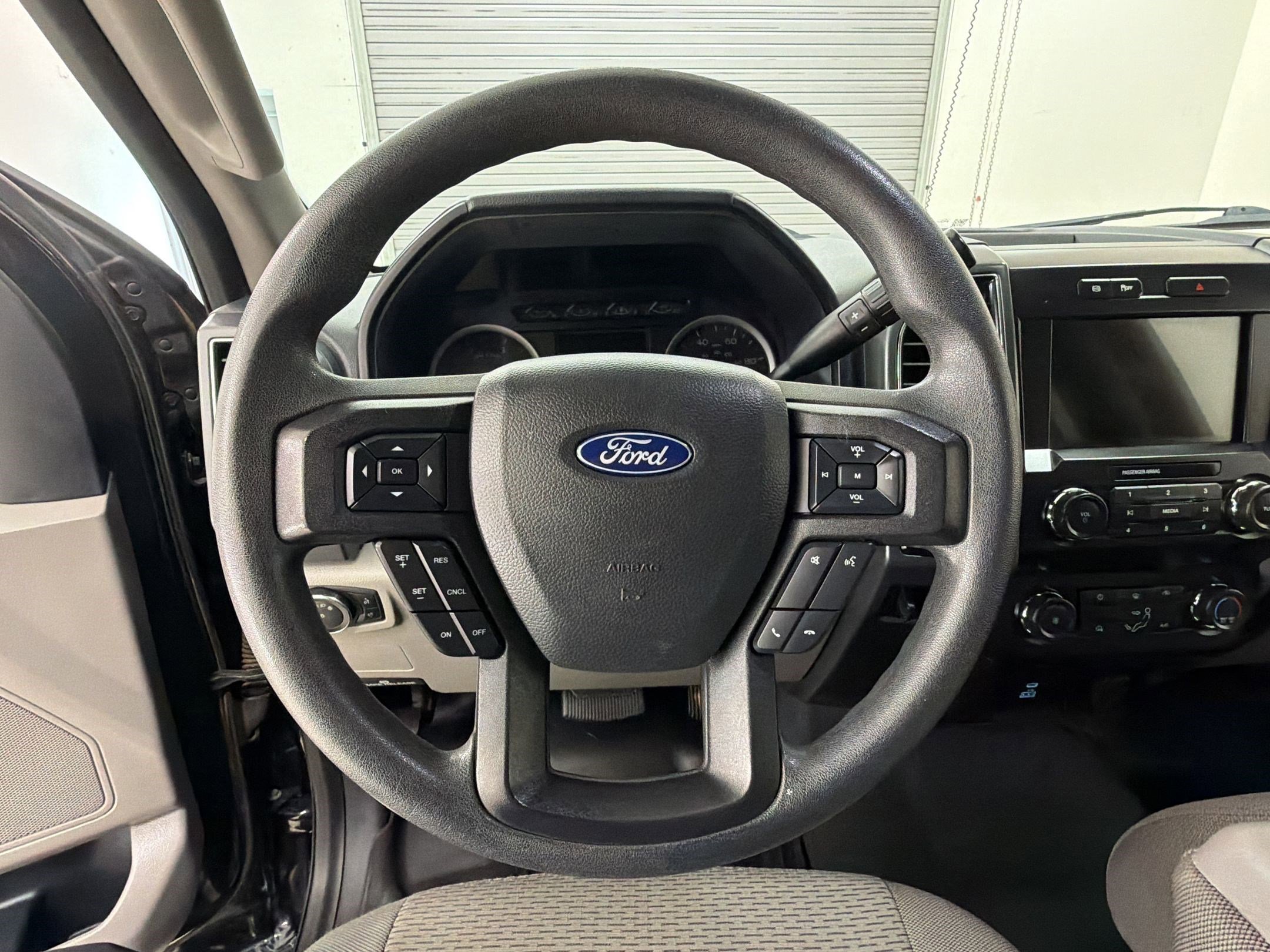 Certified 2022 Ford F250 XLT AWD/4WD image 16