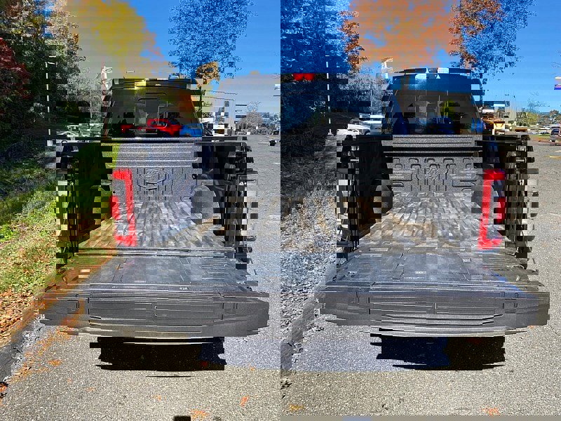 Certified 2022 Ford F150 Platinum w/ Equipment Group 701A High image 9