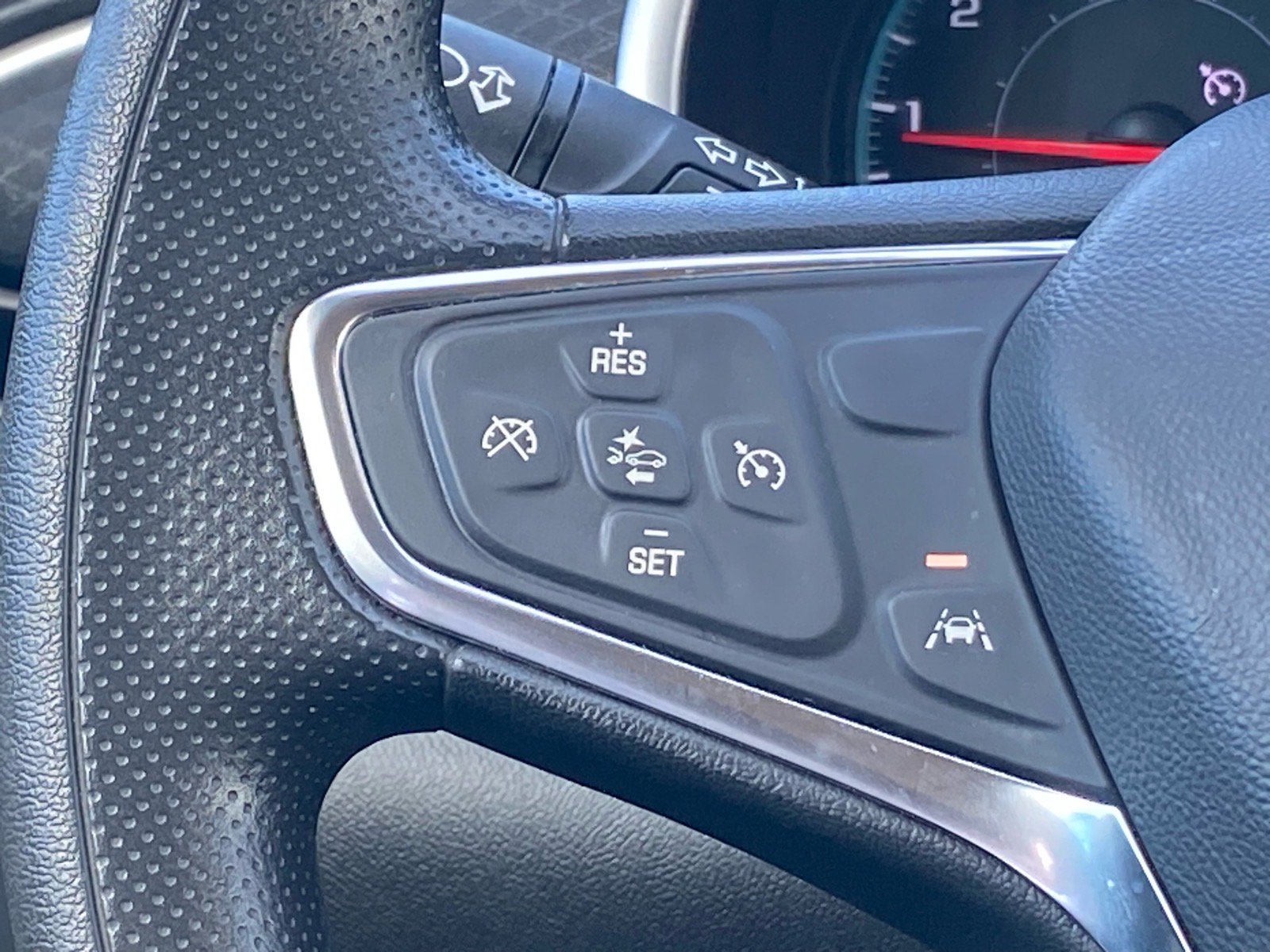 Used 2025 Chevrolet Malibu LT FWD image 7