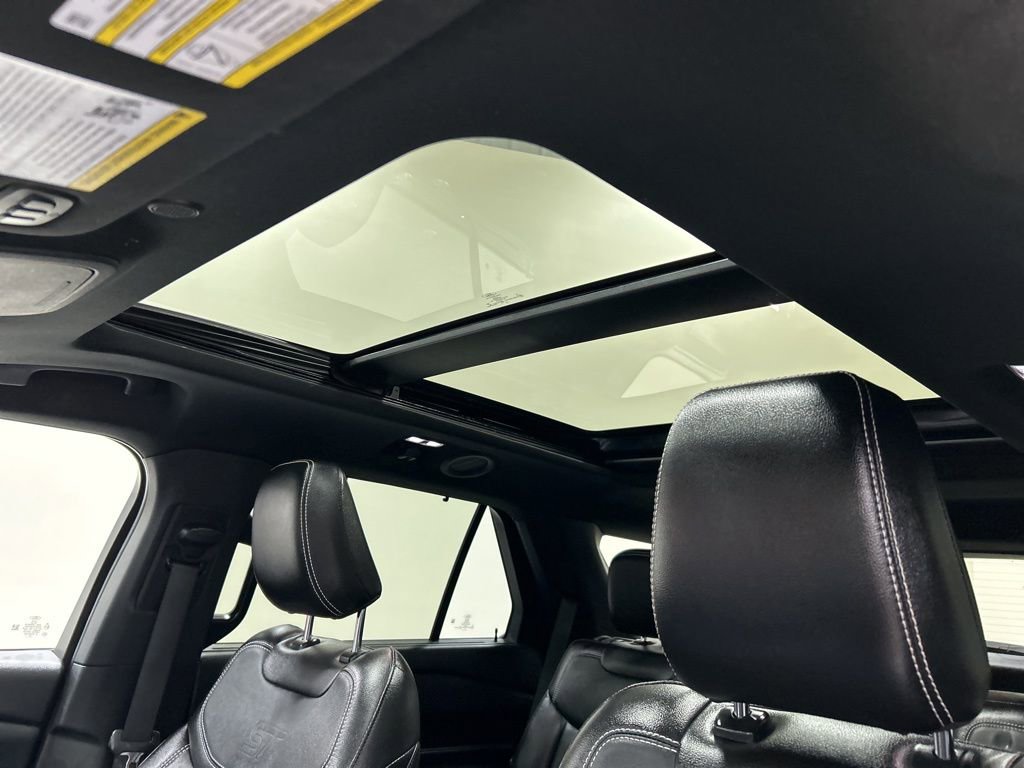 Certified 2021 Ford Explorer ST w/ Equipment Group 401A image 29