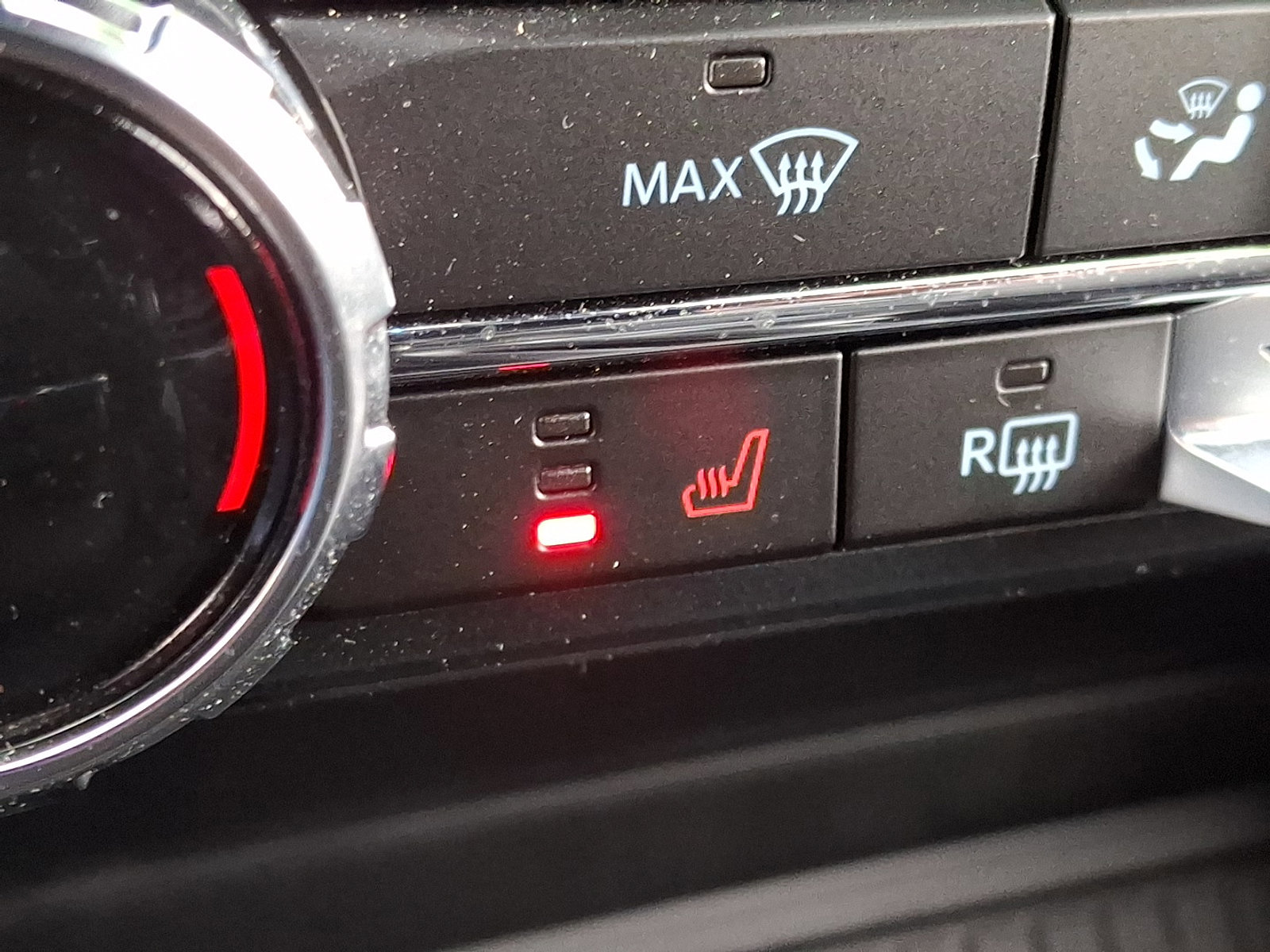 Certified 2025 Ford F150 XLT w/ Equipment Group 302A MID image 24