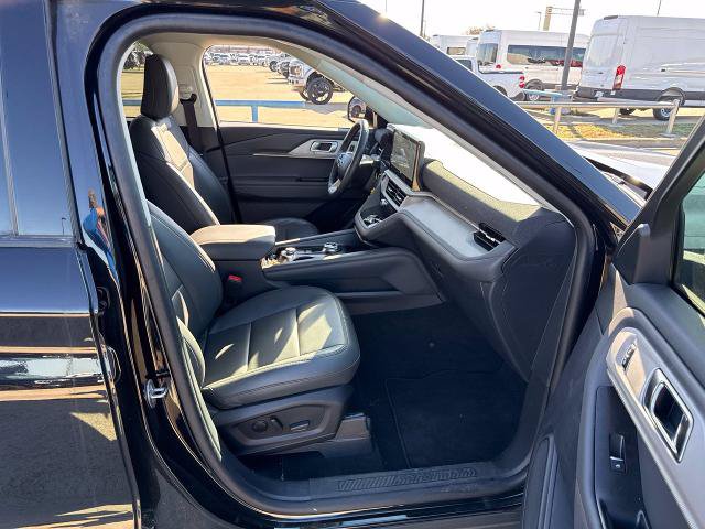 Certified 2025 Ford Explorer Active w/ Active Comfort Package RWD image 14