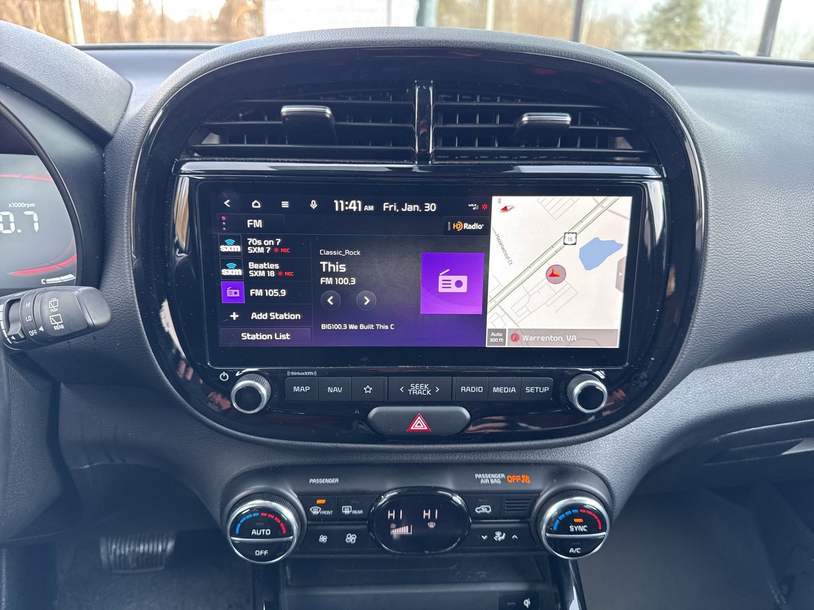 Used 2023 Kia Soul EX image 33