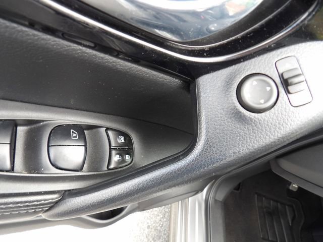 Used 2022 Nissan Rogue Sport SV FWD image 30