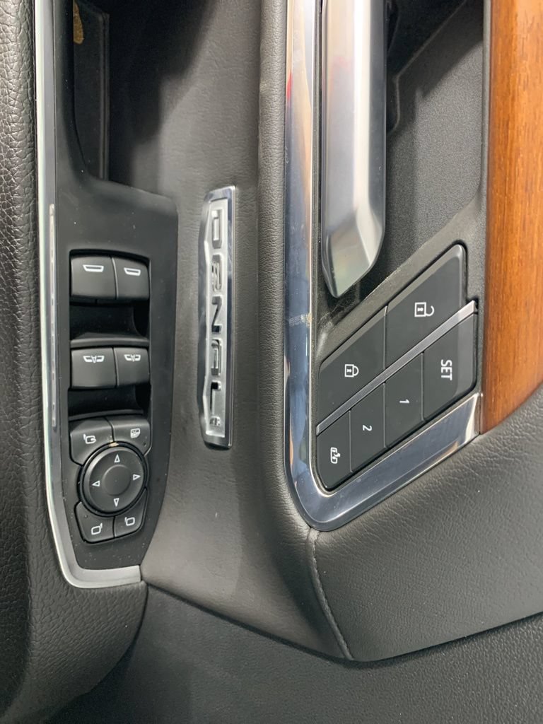 Used 2023 GMC Sierra 1500 Denali w/ Denali Reserve Package AWD/4WD image 18