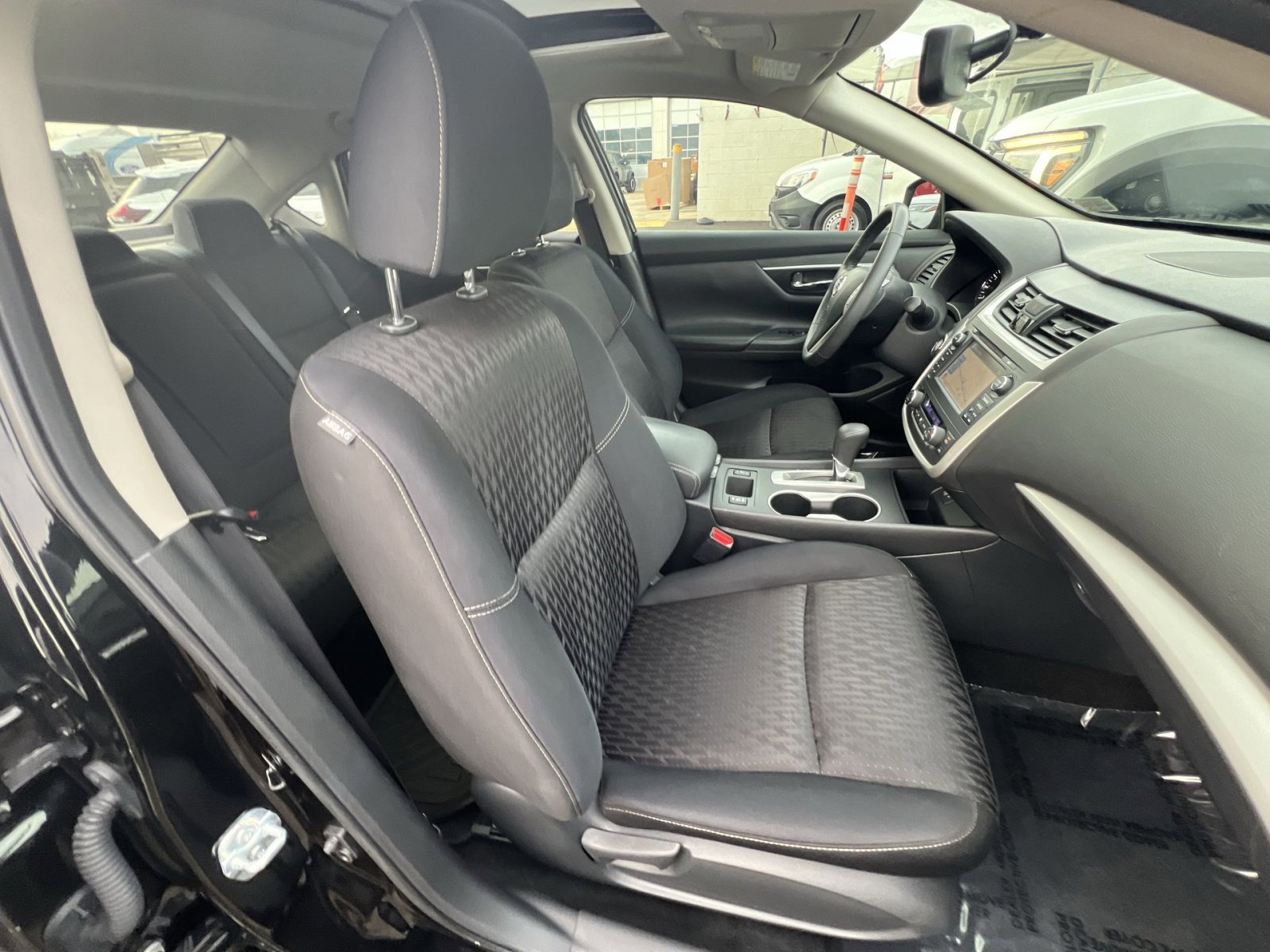 Used 2017 Nissan Altima 2.5 SV w/ Convenience Package image 27