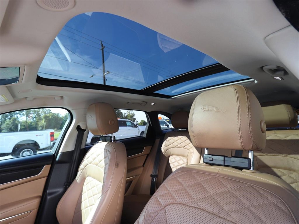 Used 2021 Jaguar F-PACE S image 10