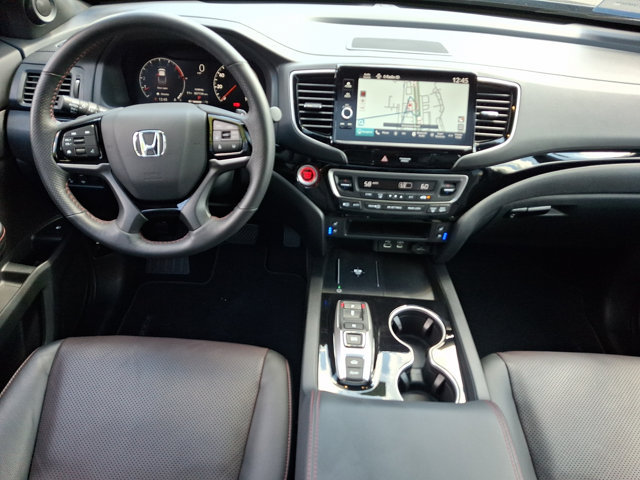 Used 2025 Honda Ridgeline Black Edition image 17