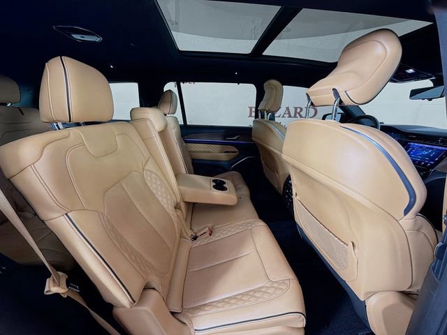 Used 2021 Jeep Grand Cherokee L Summit w/ Advanced Protech Group IV AWD/4WD image 34