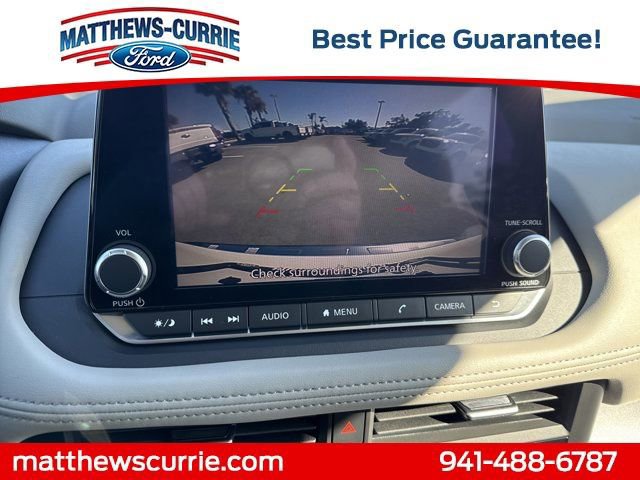 Used 2023 Nissan Rogue SV w/ SV Premium B Package image 18