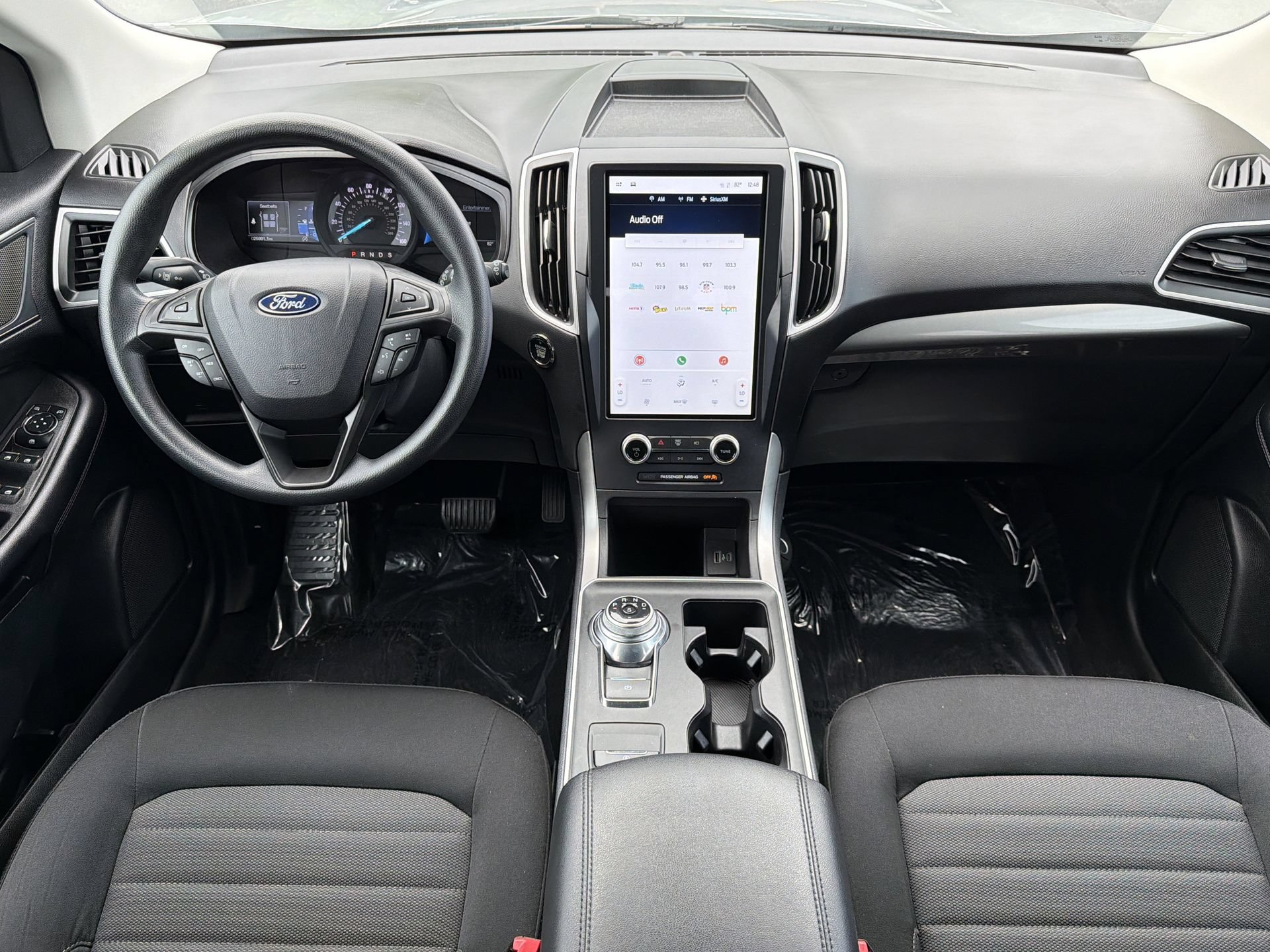 Certified 2023 Ford Edge SE w/ Black Appearance Package AWD/4WD image 2