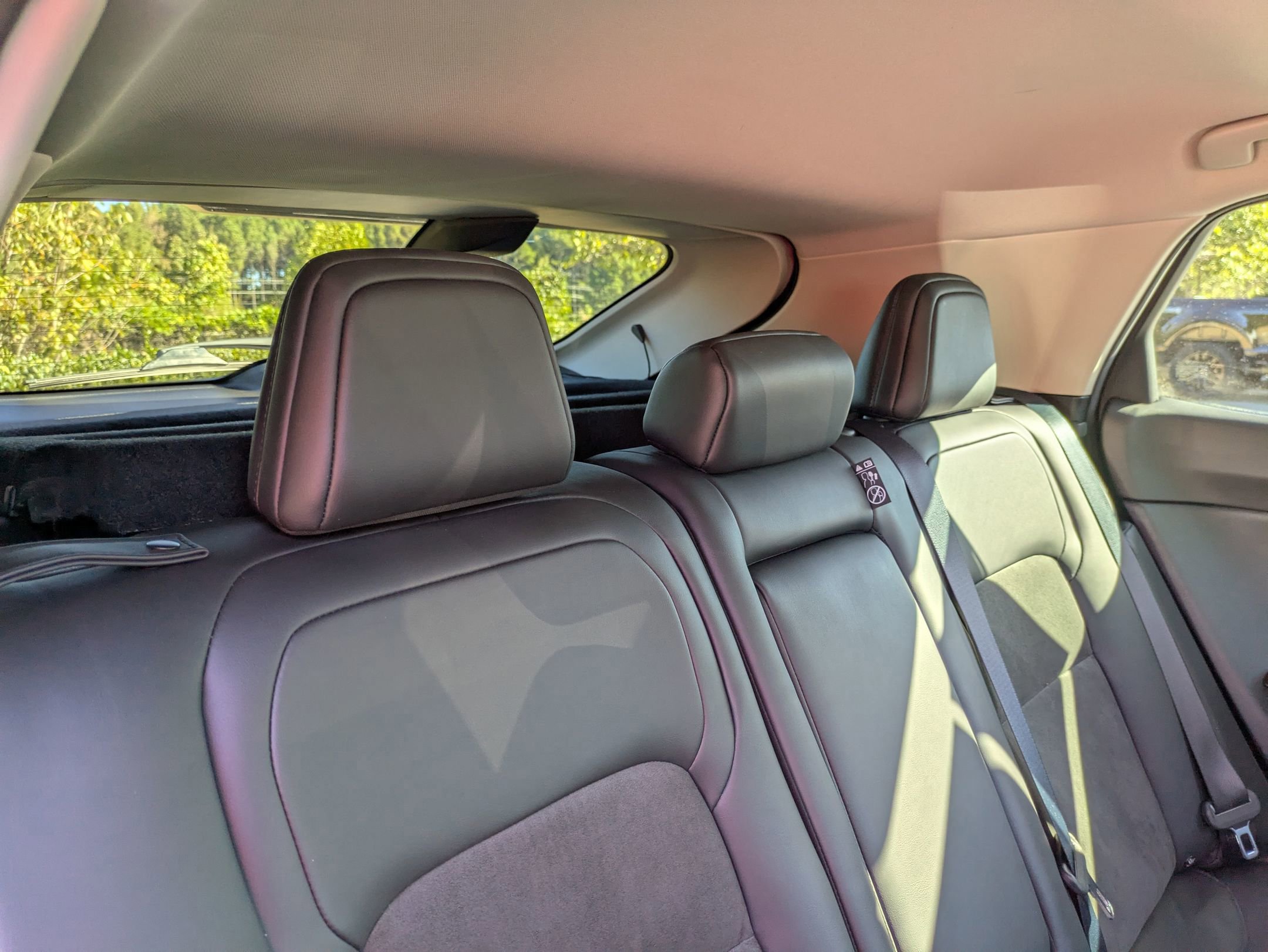 Used 2023 Nissan Ariya FWD image 36