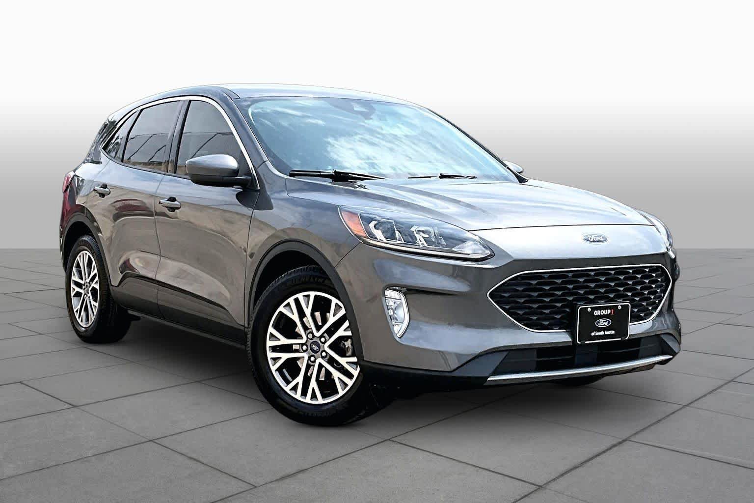 Certified 2022 Ford Escape SEL w/ Technology Package FWD image 3