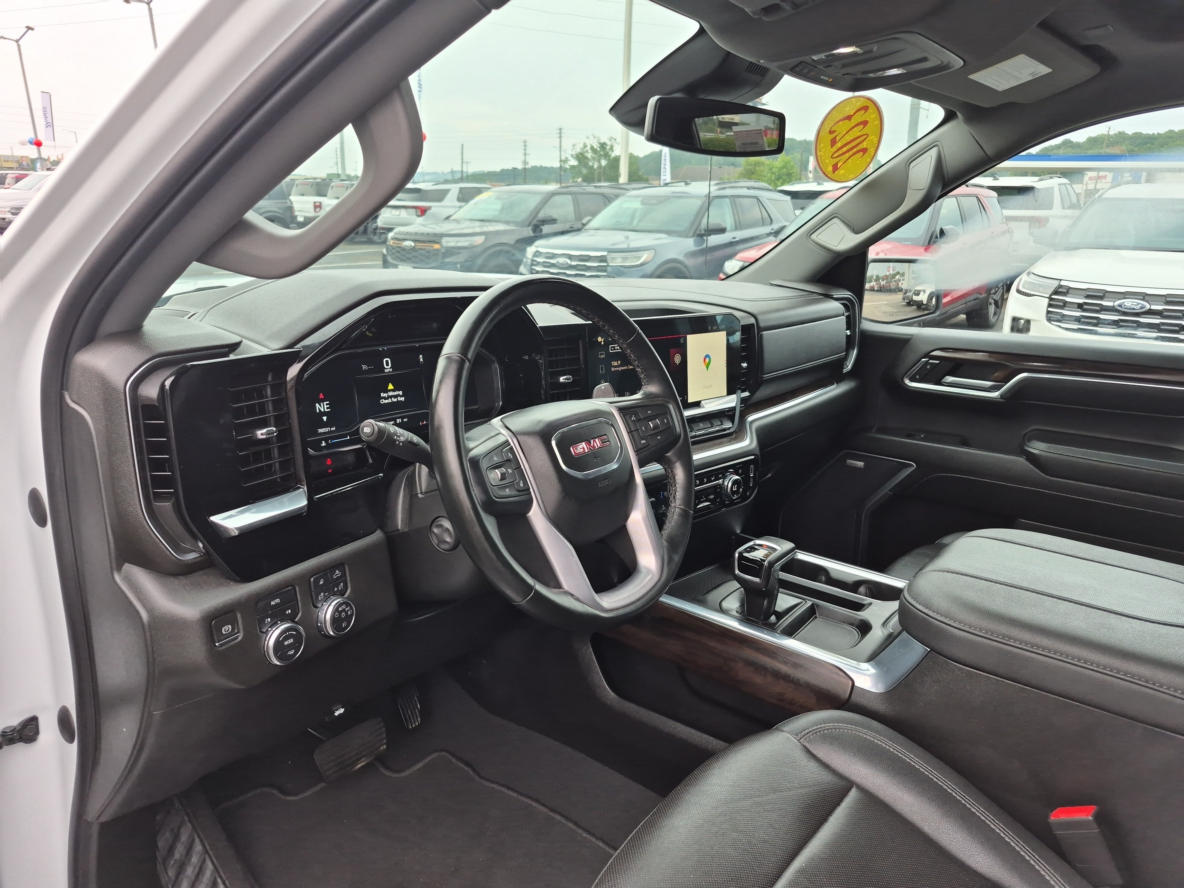 Used 2023 GMC Sierra 1500 SLT w/ SLT Convenience Package AWD/4WD image 16