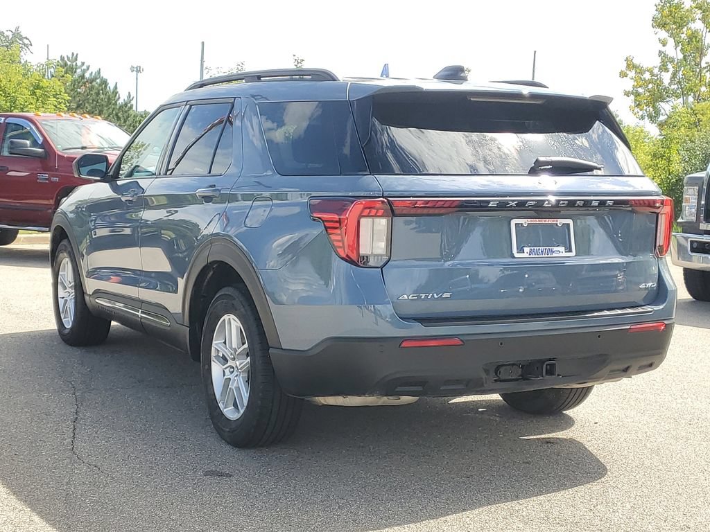 Certified 2025 Ford Explorer Active AWD/4WD image 3
