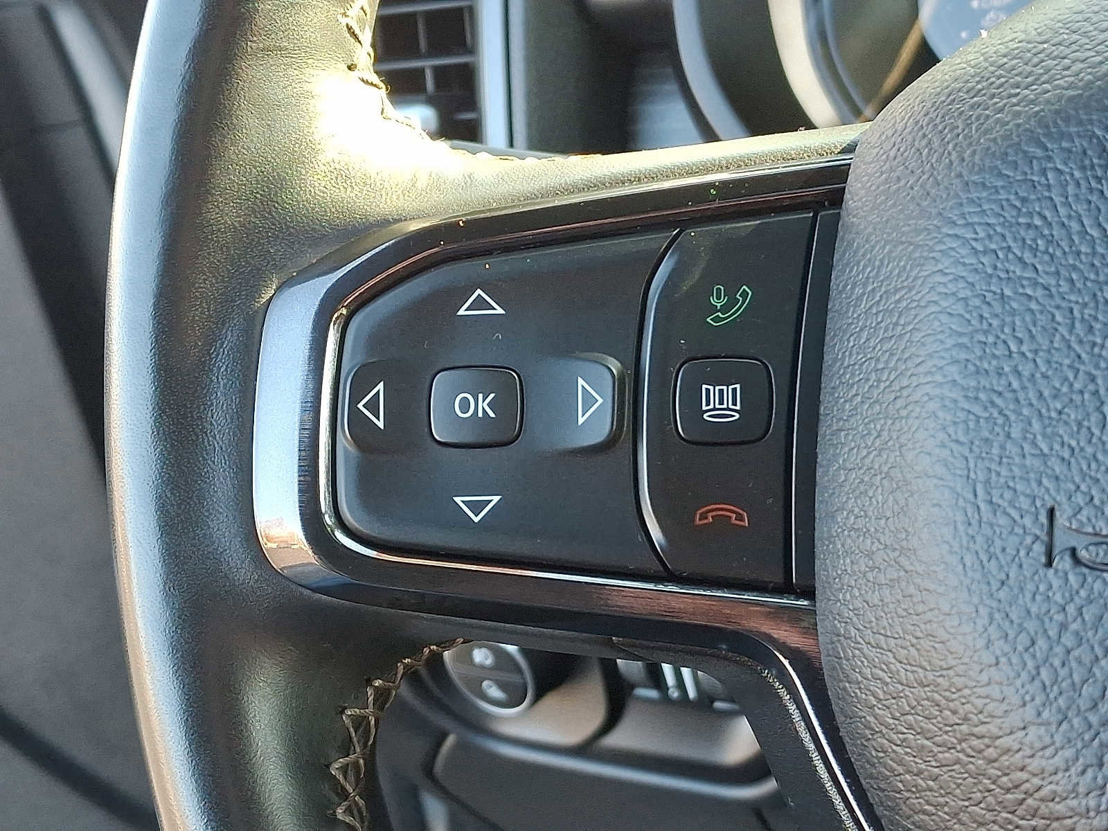 Used 2024 RAM 2500 Limited image 23