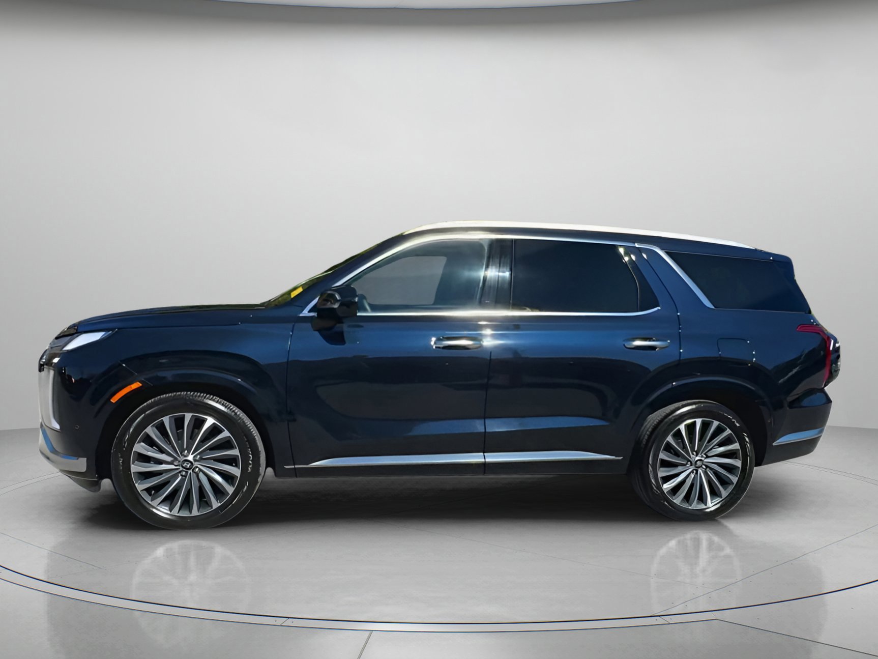 Used 2024 Hyundai Palisade Calligraphy image 7