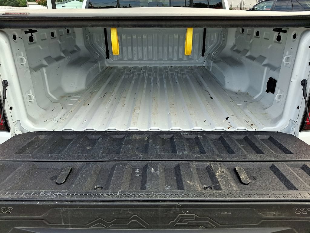 Used 2024 GMC Canyon Elevation w/ Elevation Premium Package AWD/4WD image 29