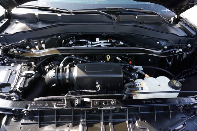 Certified 2023 Ford Explorer ST-Line w/ Class IV Trailer Tow Package image 15