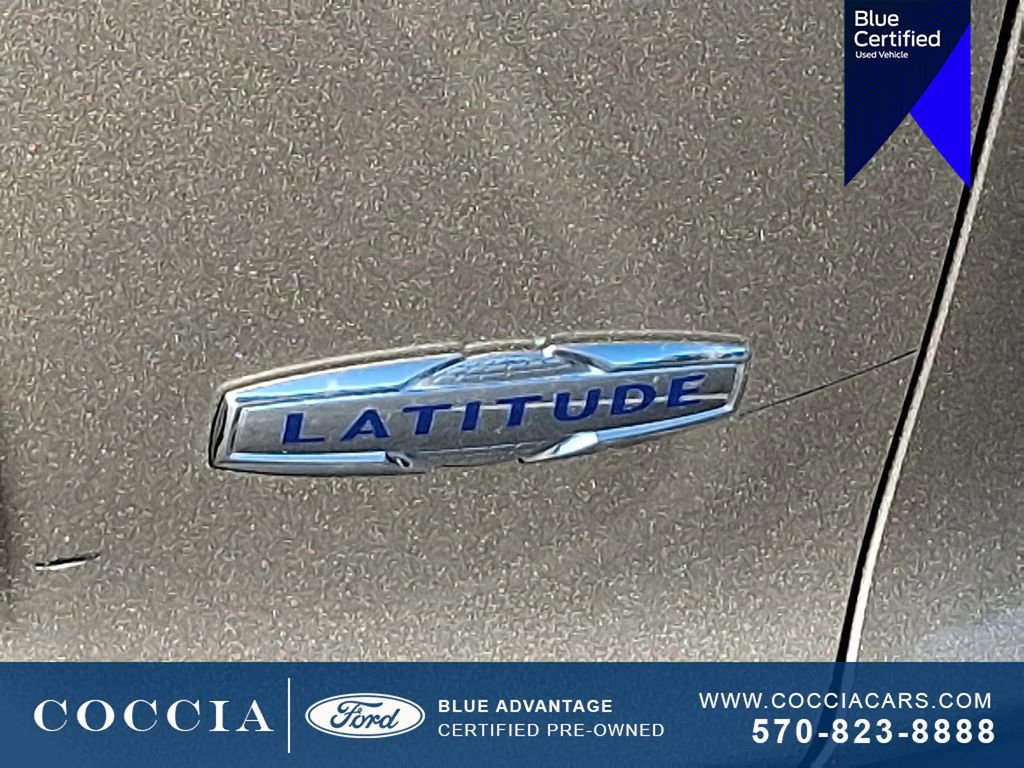 Used 2019 Jeep Cherokee Latitude Plus image 29