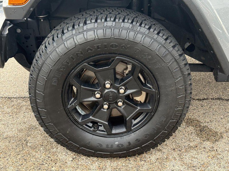 Used 2021 Jeep Gladiator Sport image 11