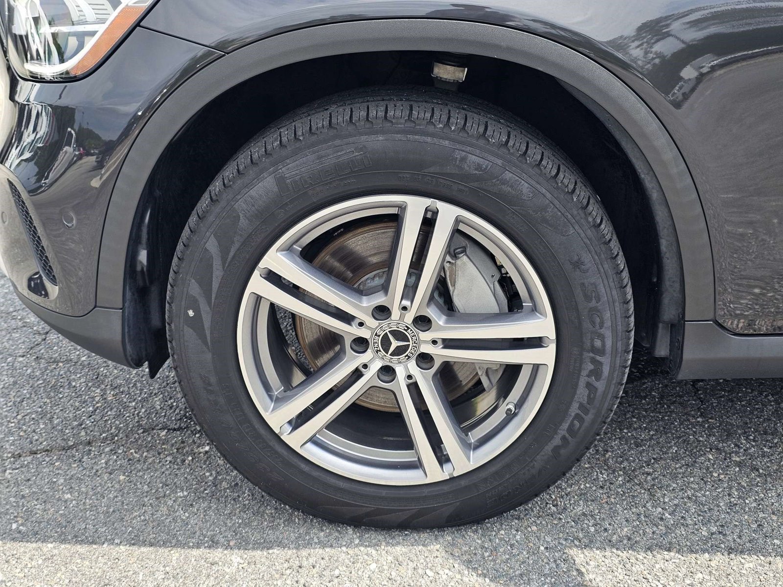 Used 2022 Mercedes-Benz GLC 300 4MATIC w/ Multimedia Package Lite image 11