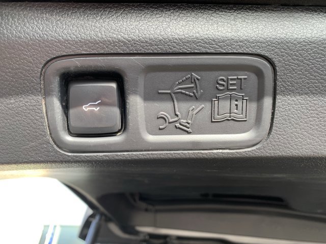 Certified 2021 Ford Expedition Limited image 30