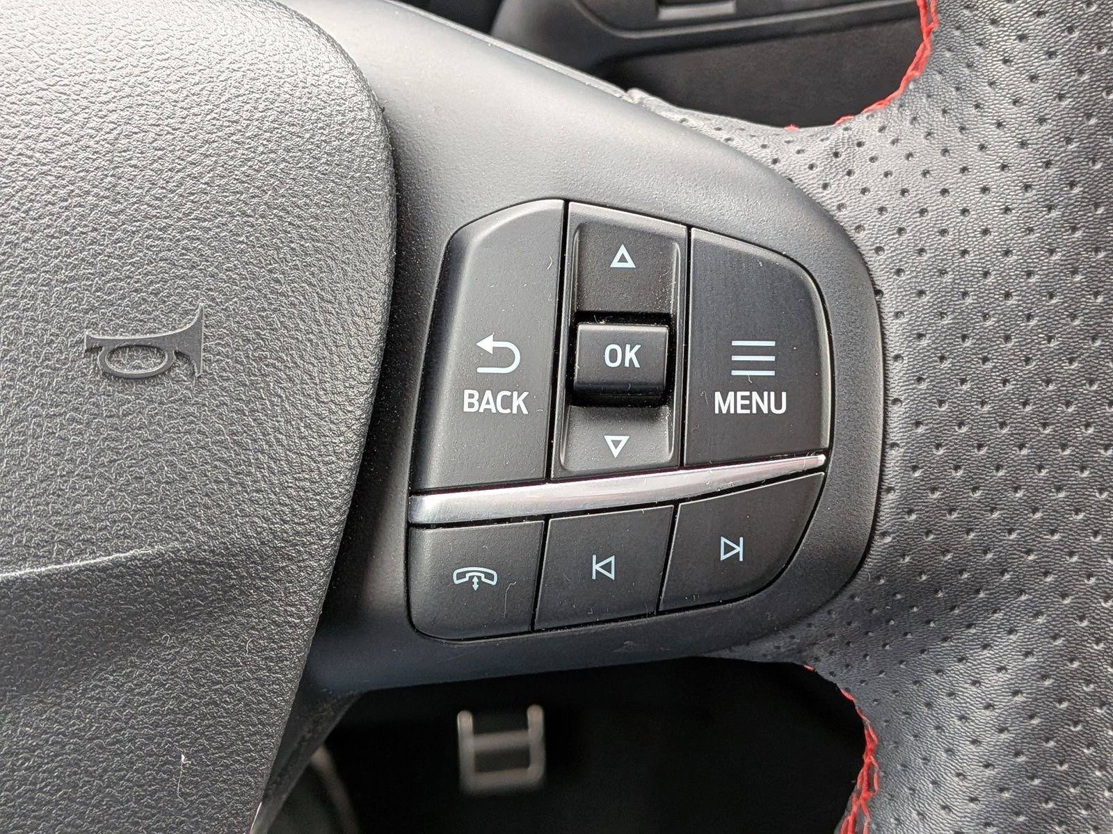 Certified 2023 Ford Escape ST-Line Select w/ Tech Pack #2 image 29